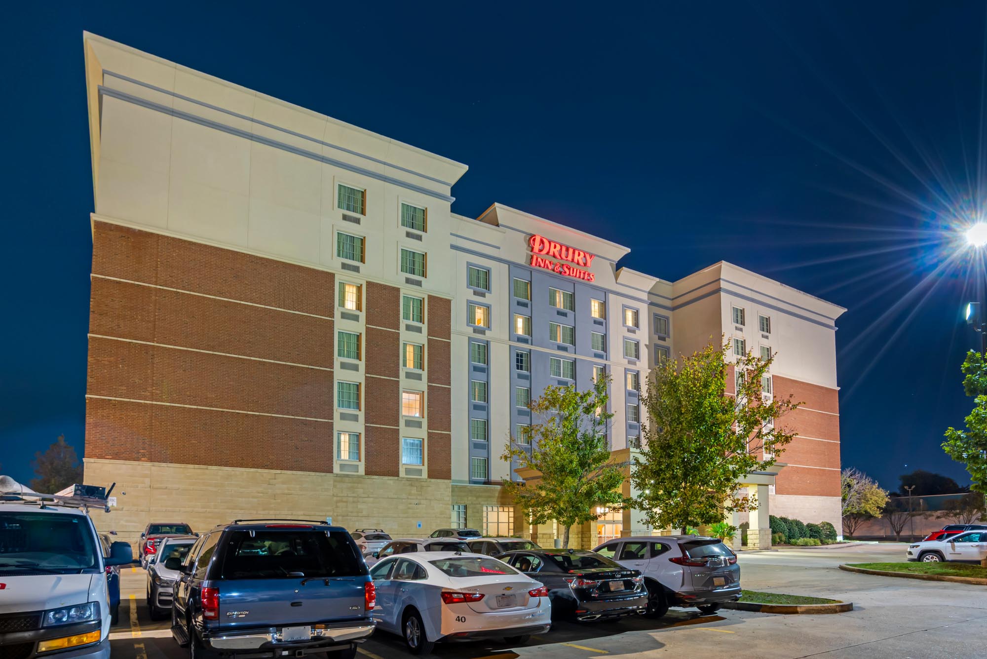 Drury Inn & Suites Baton Rouge - Exterior