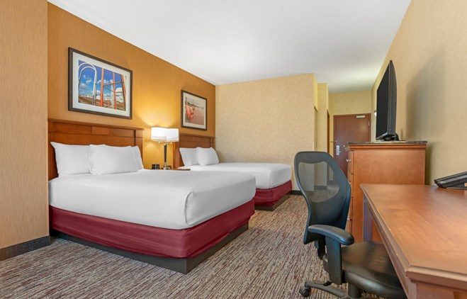 Drury Inn & Suites Baton Rouge - 2 Queen Beds