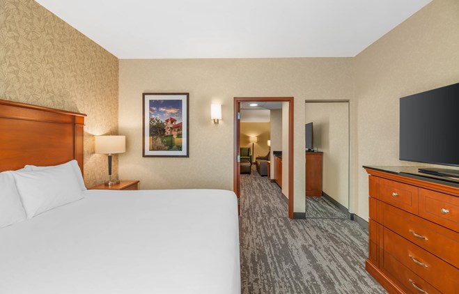 Drury Plaza Hotel St. Louis Brentwood - King Suite