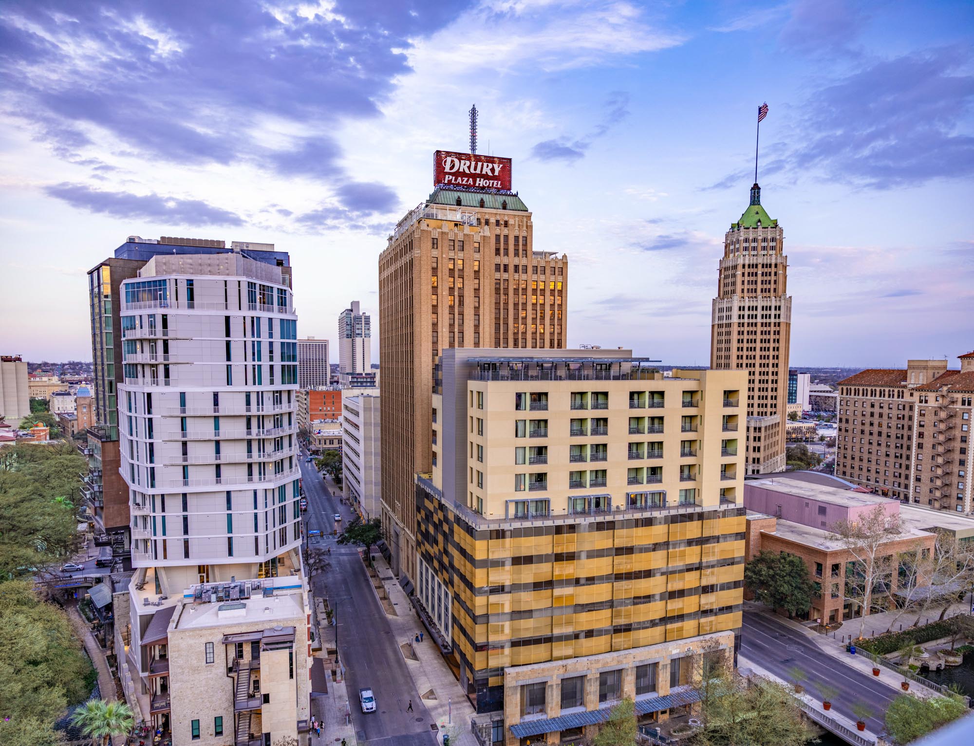 Drury Plaza Hotel San Antonio Riverwalk - Exterior