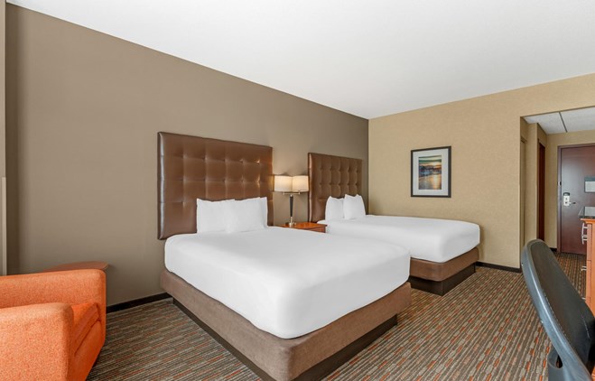 Drury Inn & Suites Fort Myers Airport FGCU - 2 Queen Beds