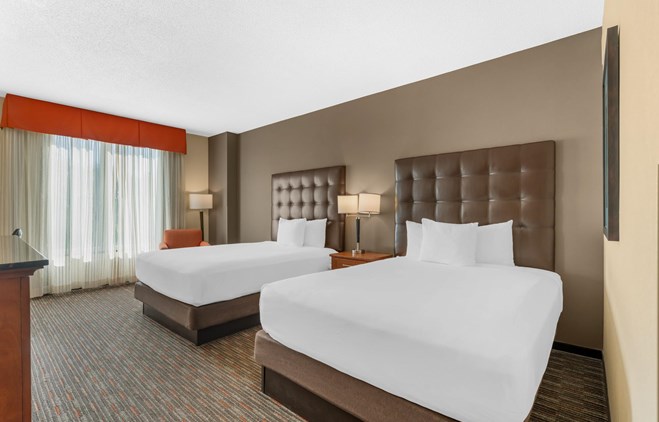 Drury Inn & Suites Fort Myers Airport FGCU - 2 Queen Beds
