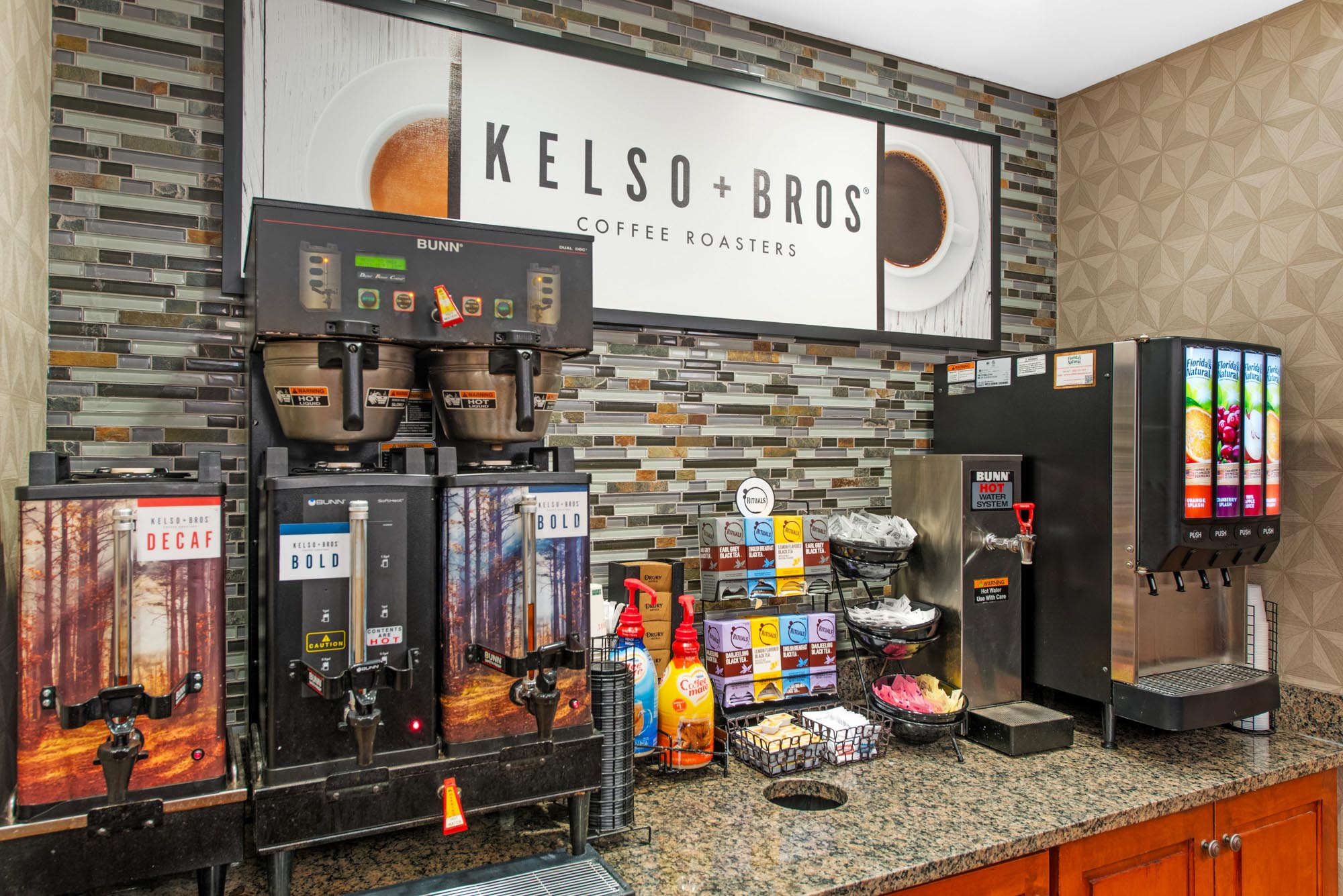 Drury Plaza Hotel Colorado Springs Near the Air Force Academy - Dining Area