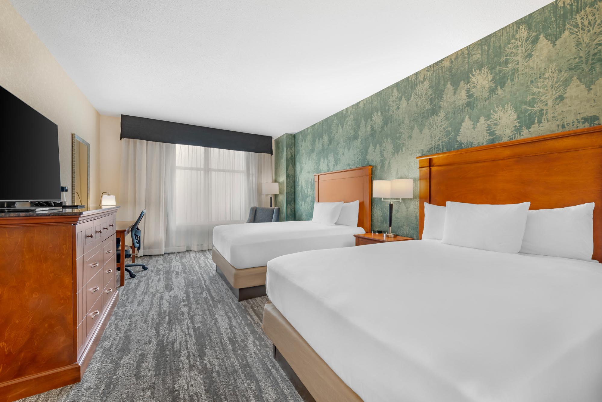 Drury Plaza Hotel Colorado Springs Near the Air Force Academy - 2 Queen Beds