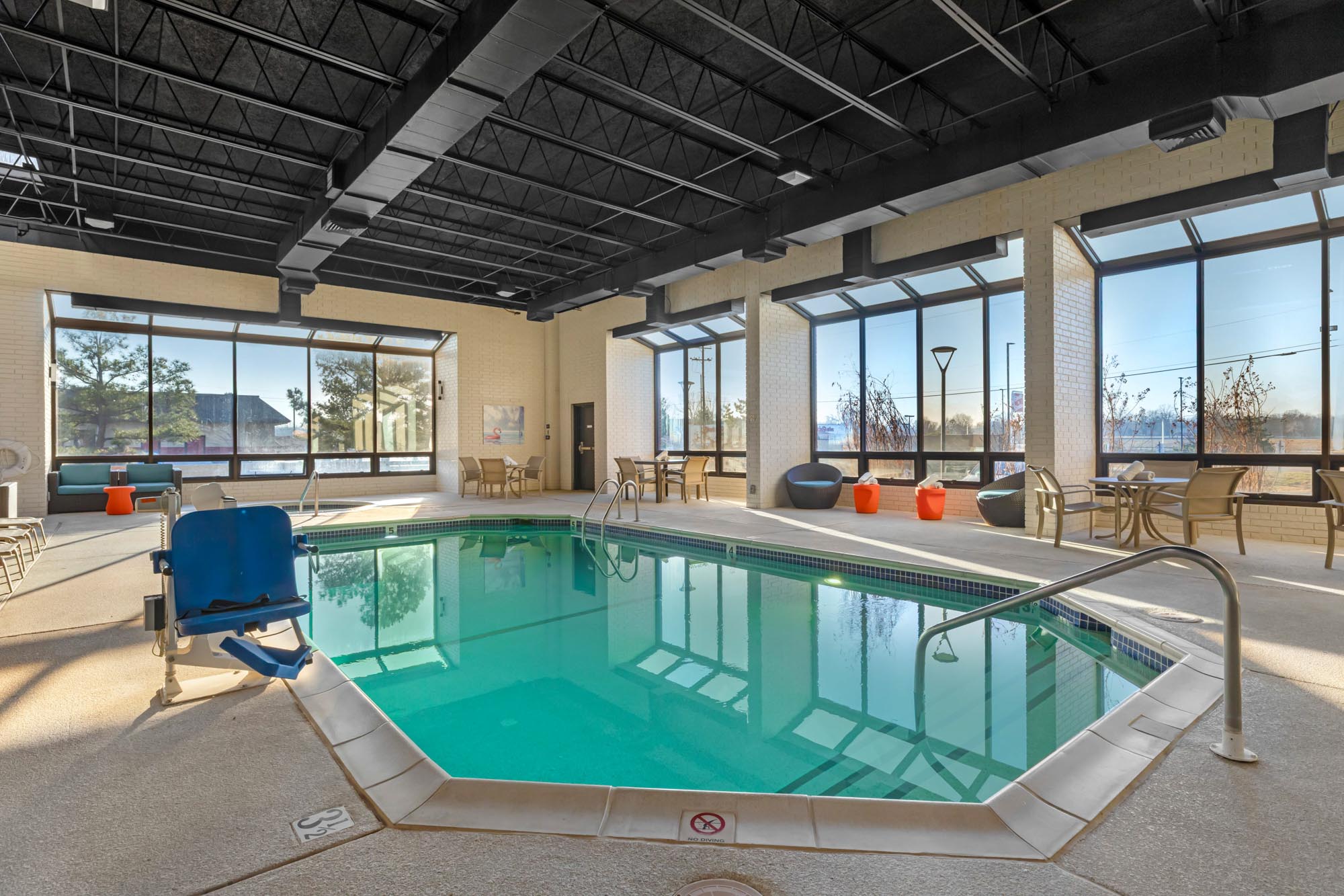 Drury Inn & Suites Joplin - Pool