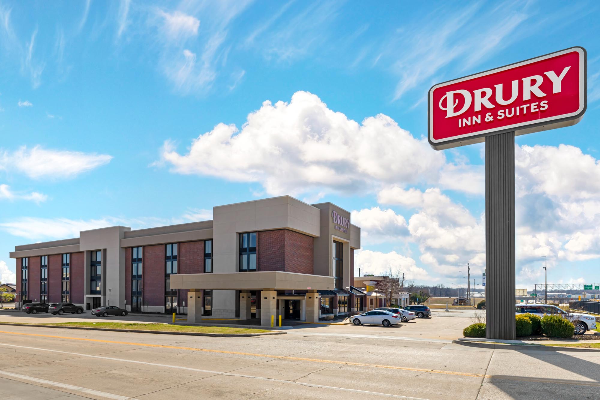 Drury Inn & Suites Joplin - Exterior