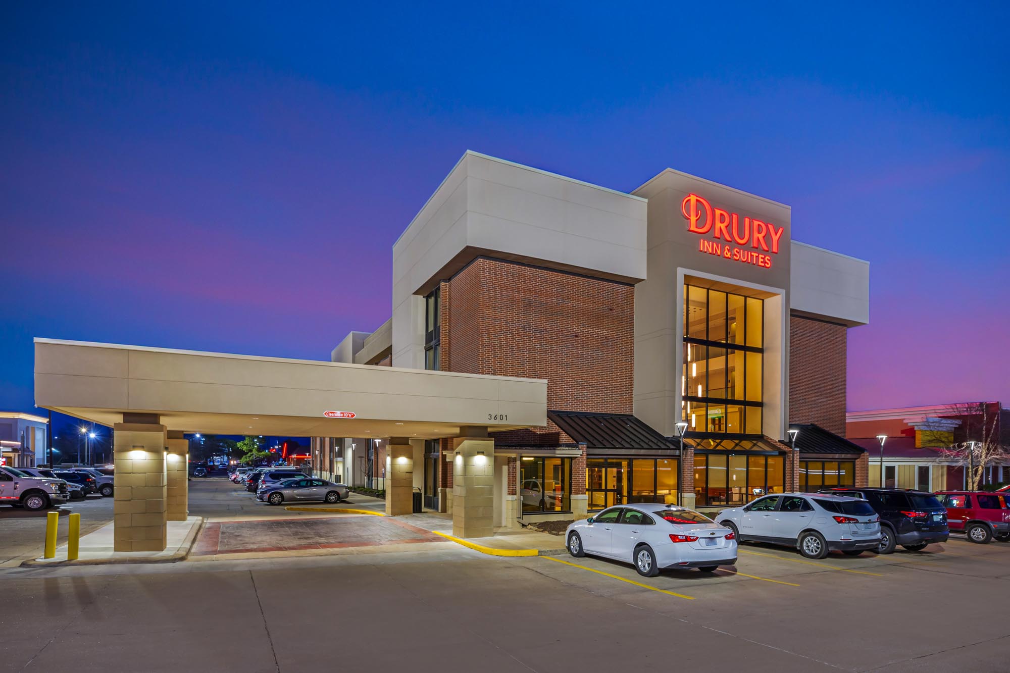 Drury Inn & Suites Joplin - Exterior