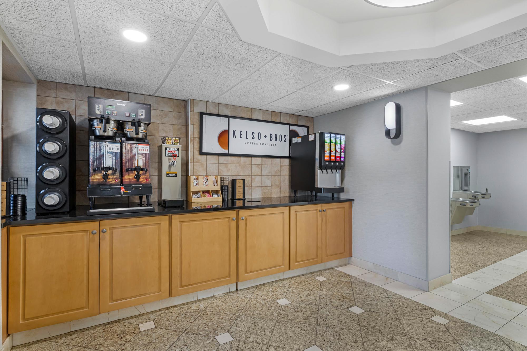 Drury Inn & Suites Joplin - Dining Area