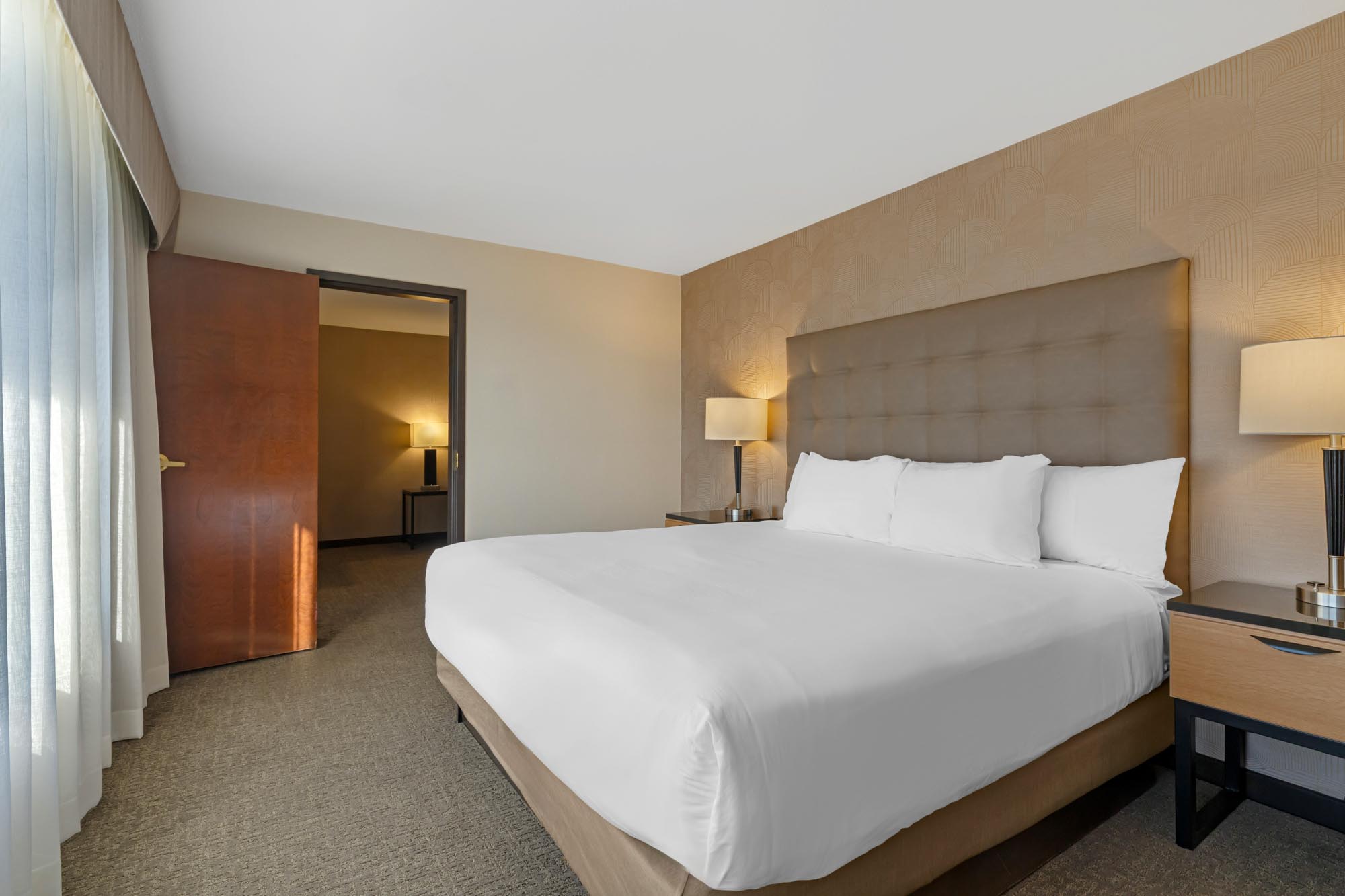 Drury Inn & Suites Joplin - 1 King Bed Suite