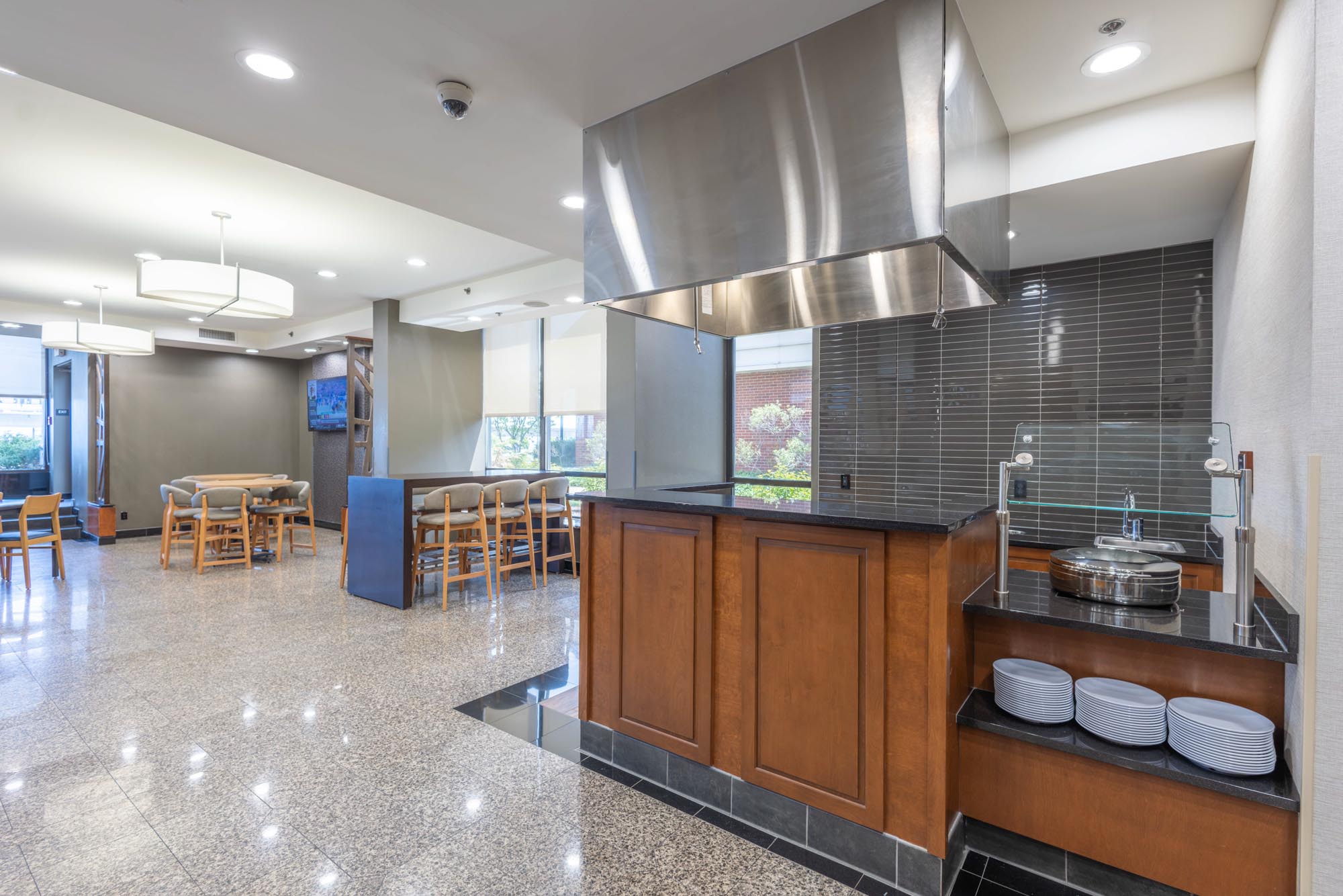 Drury Inn & Suites St. Louis Airport - Dining Area