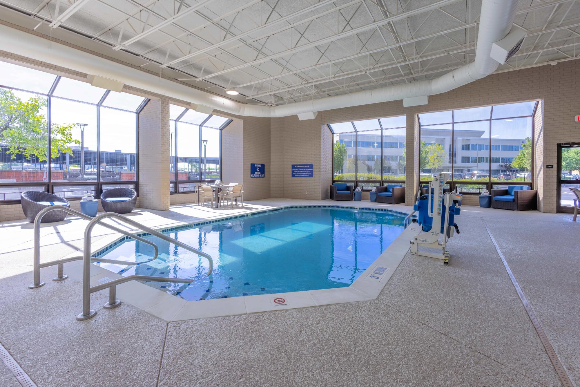 Drury Inn & Suites St. Louis Airport - Pool