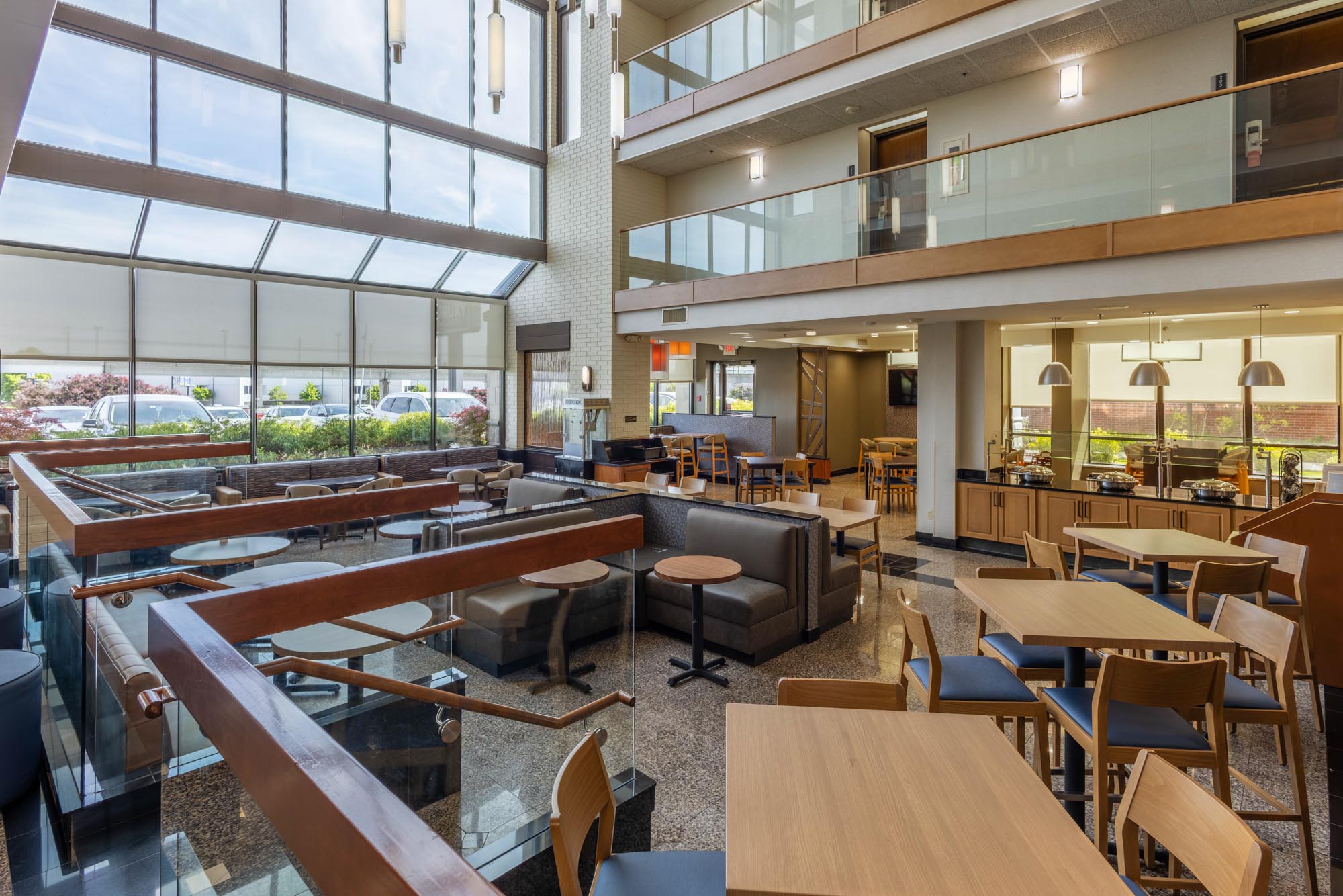 Drury Inn & Suites St. Louis Airport - Lobby