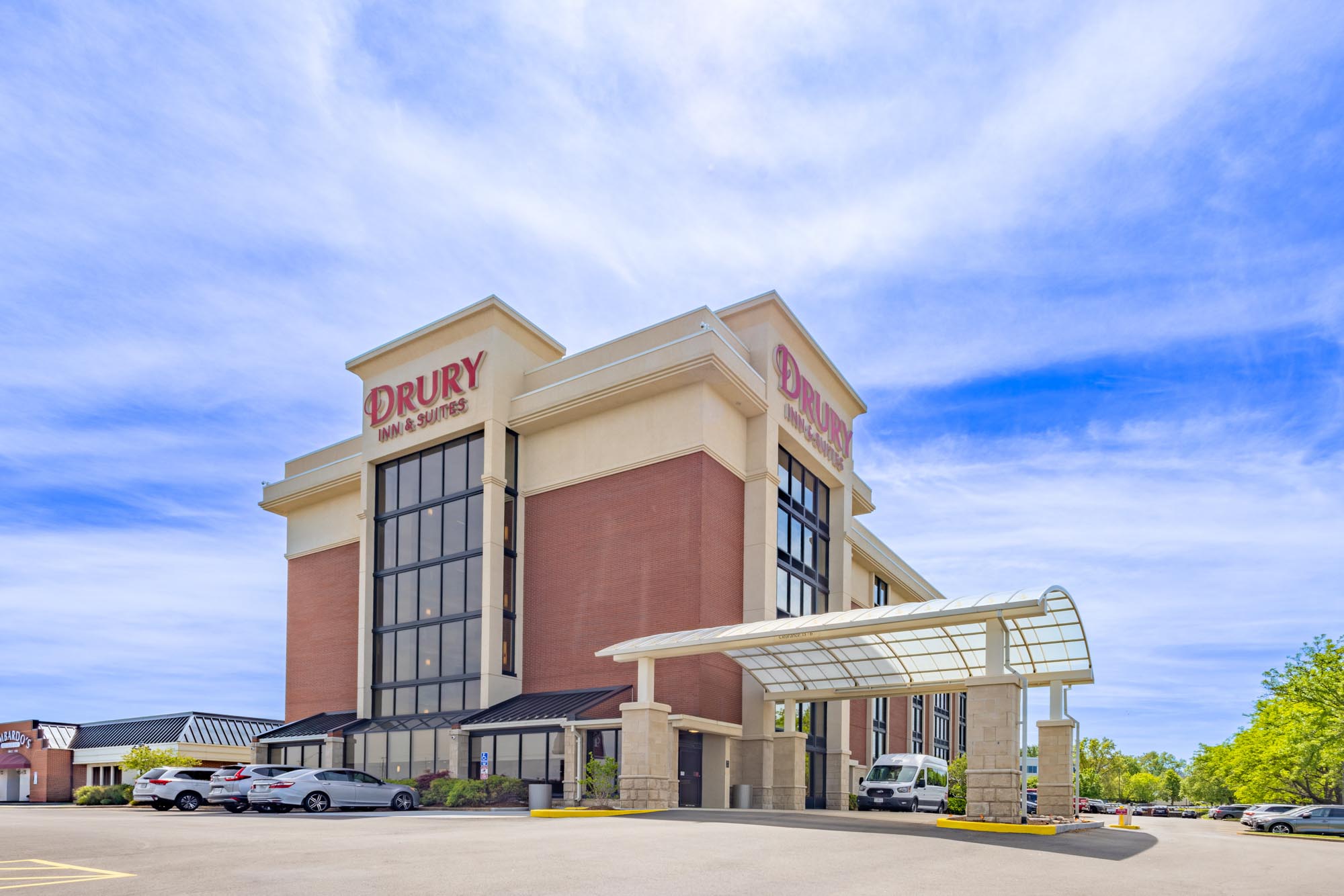 Drury Inn & Suites St. Louis Airport - Exterior