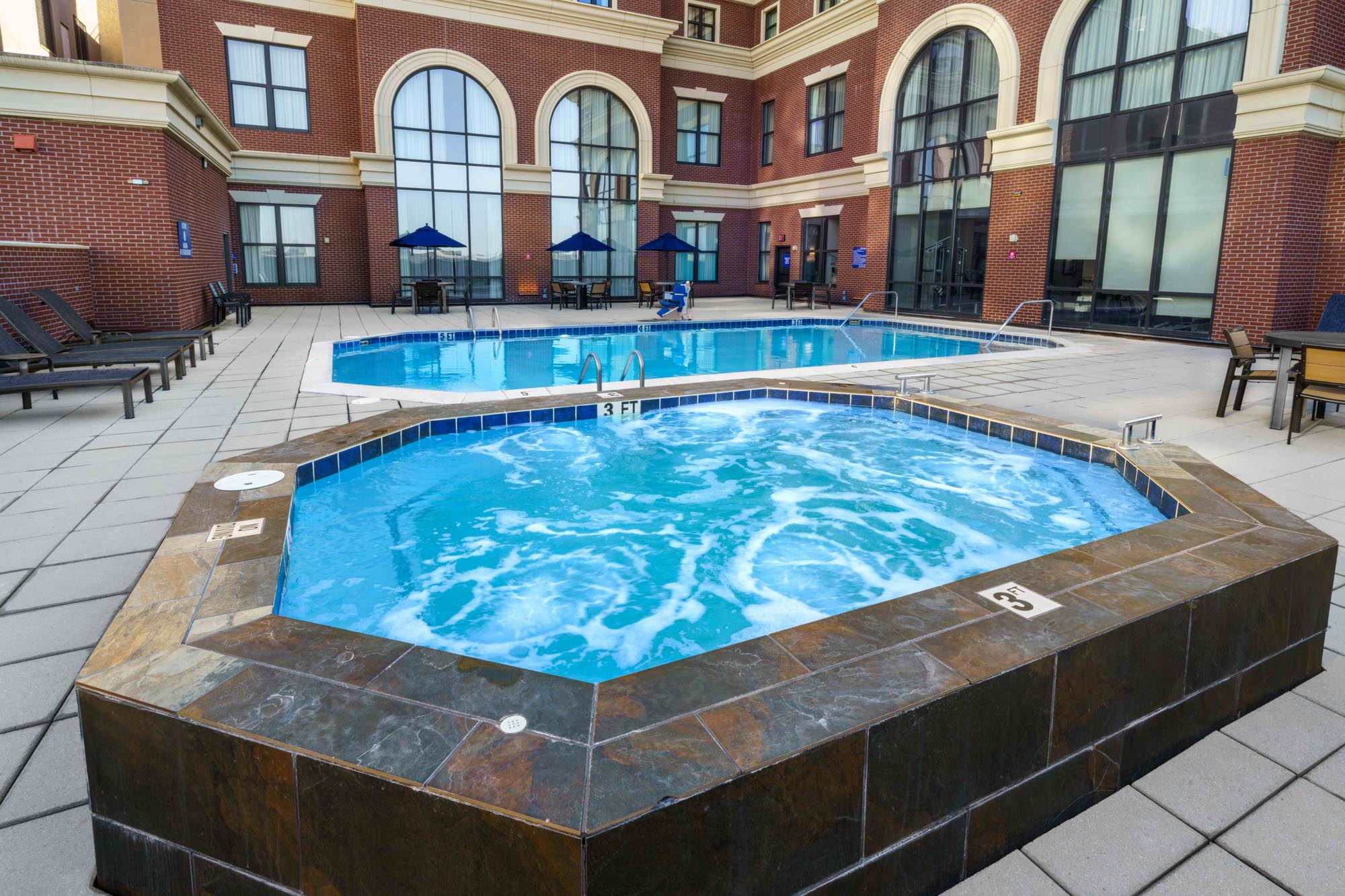 Drury Plaza Hotel New Orleans - Rooftop Pool