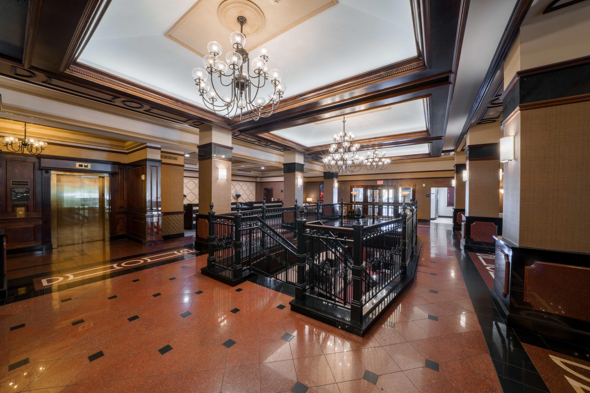 Drury Plaza Hotel New Orleans - Lobby