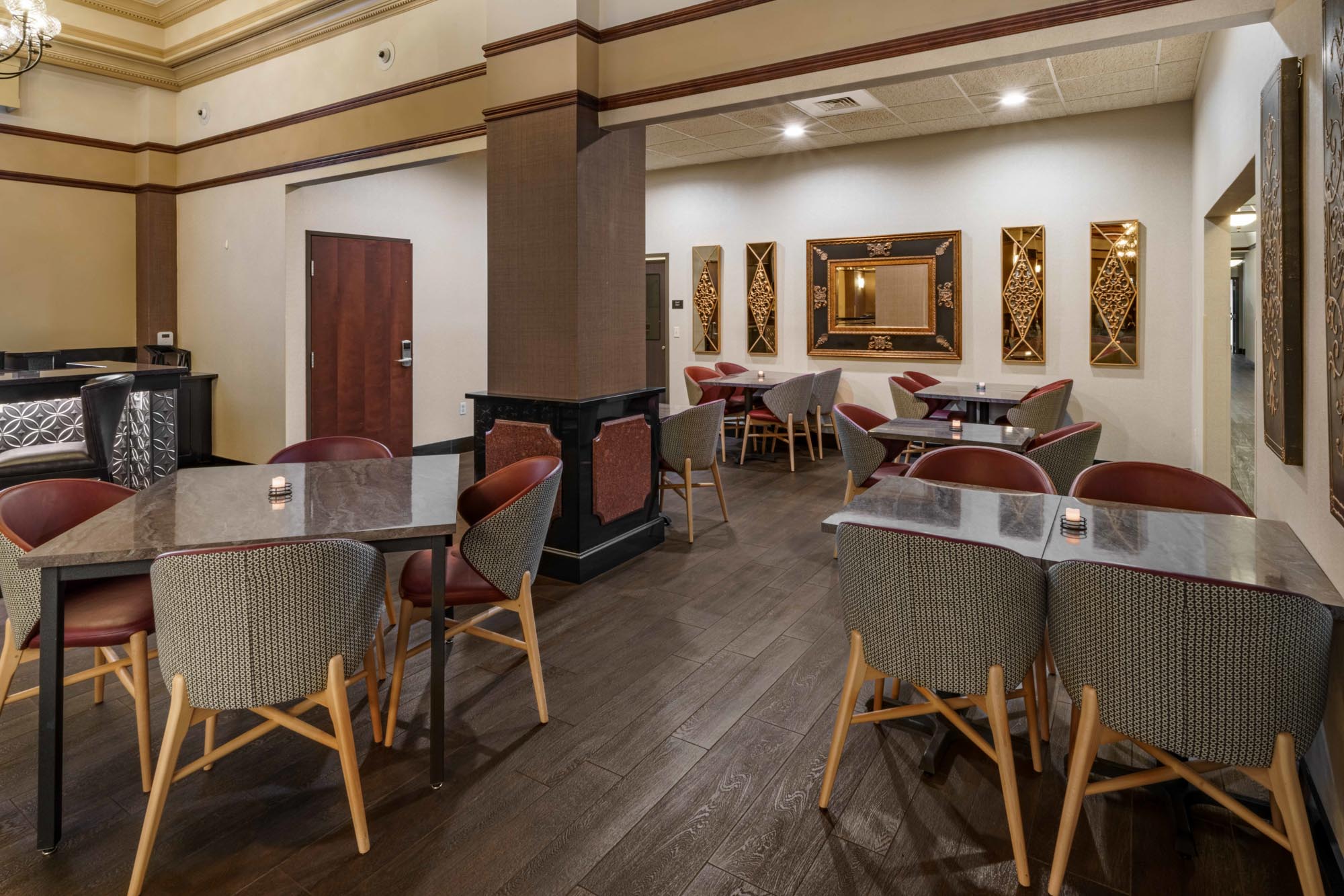 Drury Plaza Hotel New Orleans - Kitchen + Bar