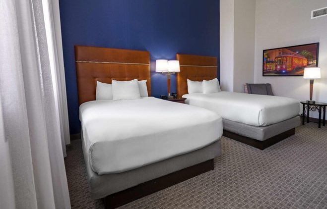 Drury Plaza Hotel New Orleans - 2 Queen Bed Guest Room