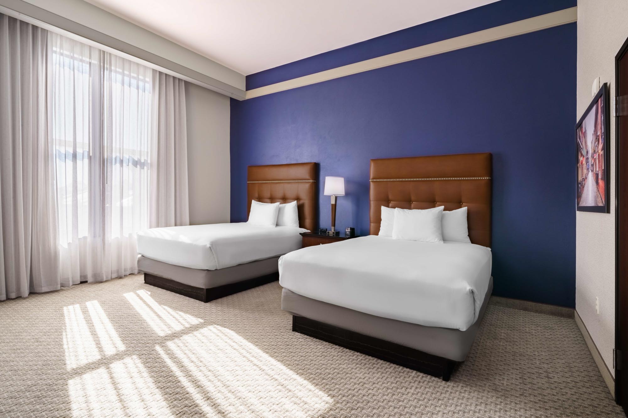Drury Plaza Hotel New Orleans - 2 Queen Bed Suite Oversized