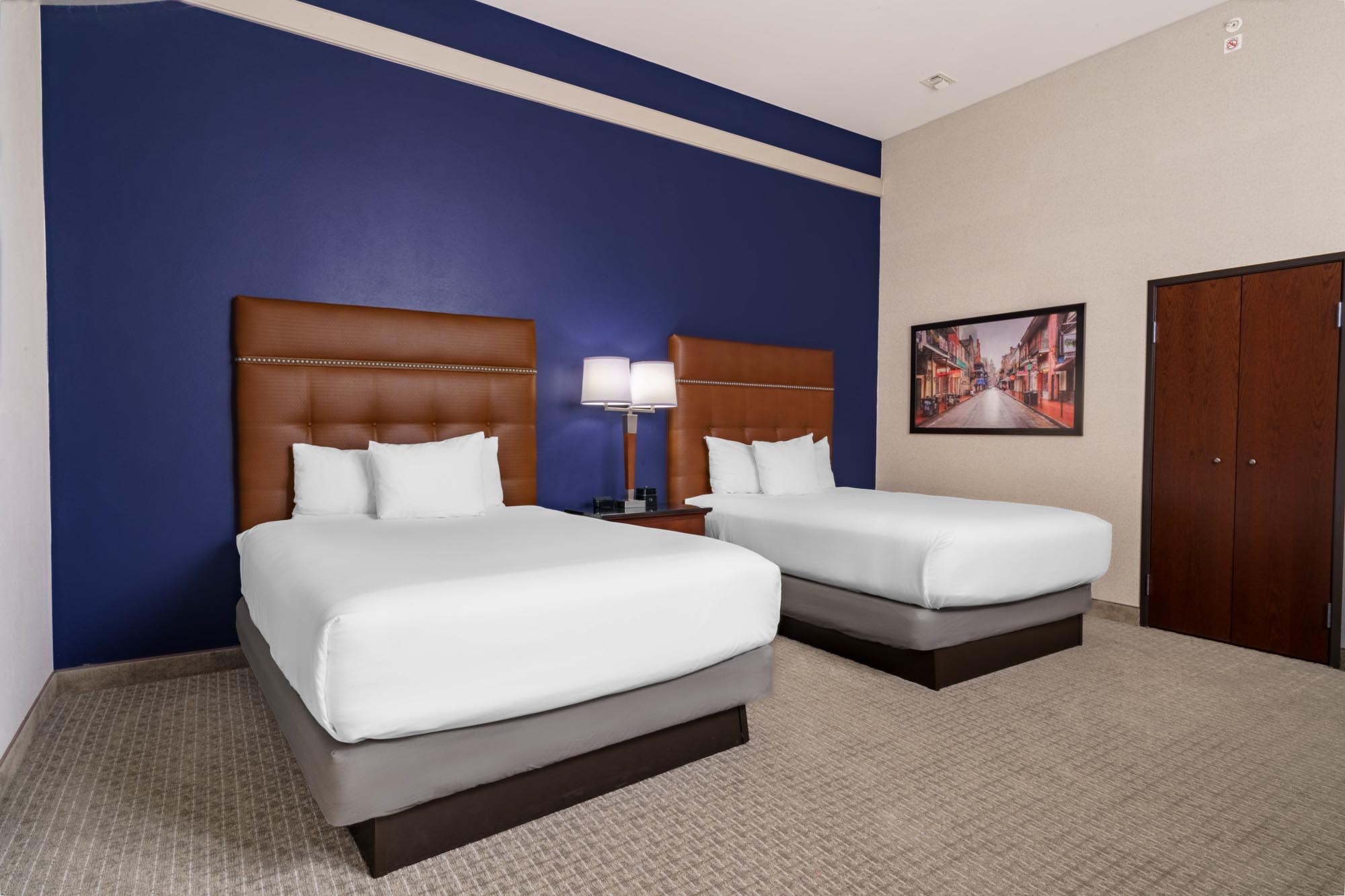 Drury Plaza Hotel New Orleans - 2 Queen Bed Suite