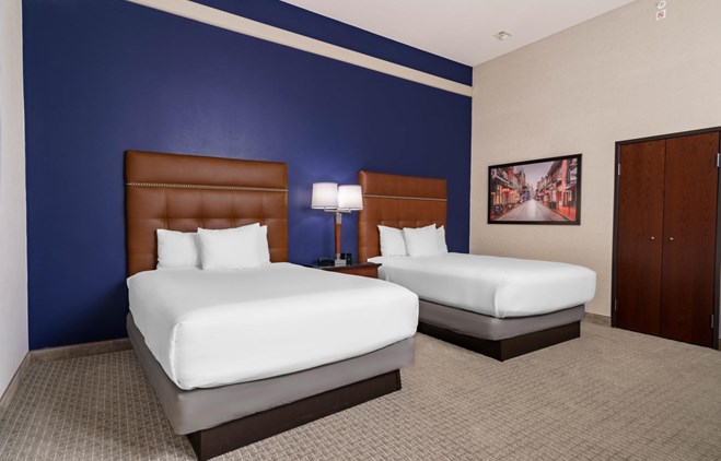 Drury Plaza Hotel New Orleans - 2 Queen Bed Suite