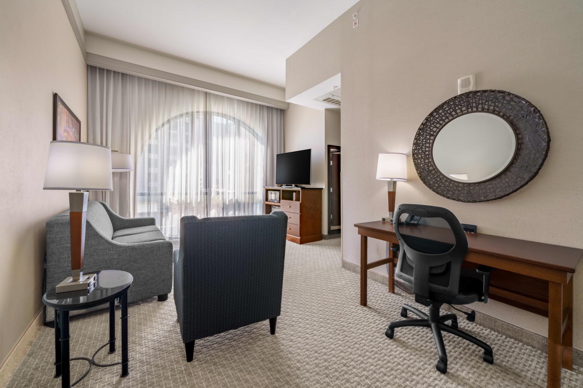 Drury Plaza Hotel New Orleans - 2 Queen Bed Suite
