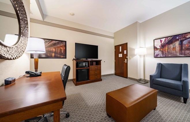 Drury Plaza Hotel New Orleans - 2 Queen Bed Suite