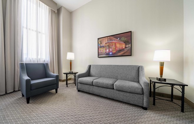 Drury Plaza Hotel New Orleans - 1 King Bed Suite