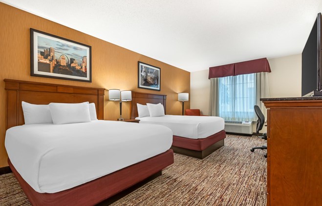 Drury Inn & Suites St. Louis Forest Park - 2 Queen Beds