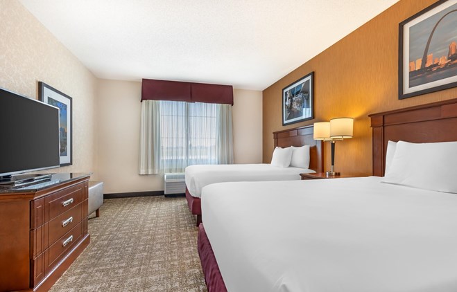 Drury Inn & Suites St. Louis Forest Park - 2 Queen Beds Suite