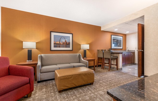 Drury Inn & Suites St. Louis Forest Park - 2 Queen Beds Suite