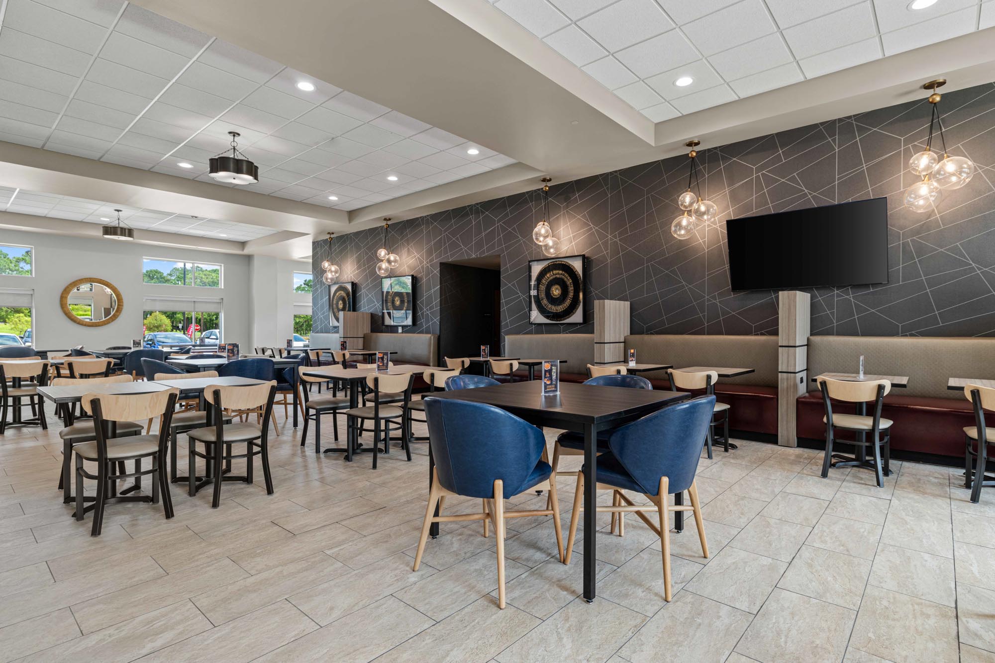 Drury Plaza Hotel Mobile - Dining