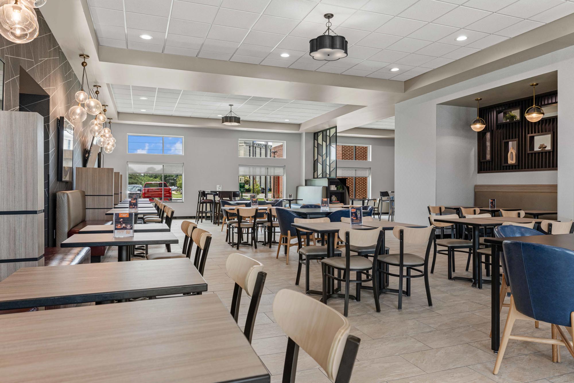 Drury Plaza Hotel Mobile - Dining