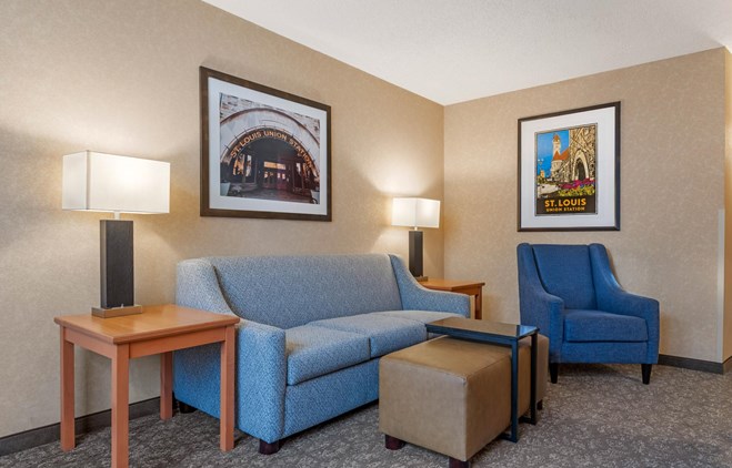 Drury Plaza Hotel Louis At Union Station - King Suite