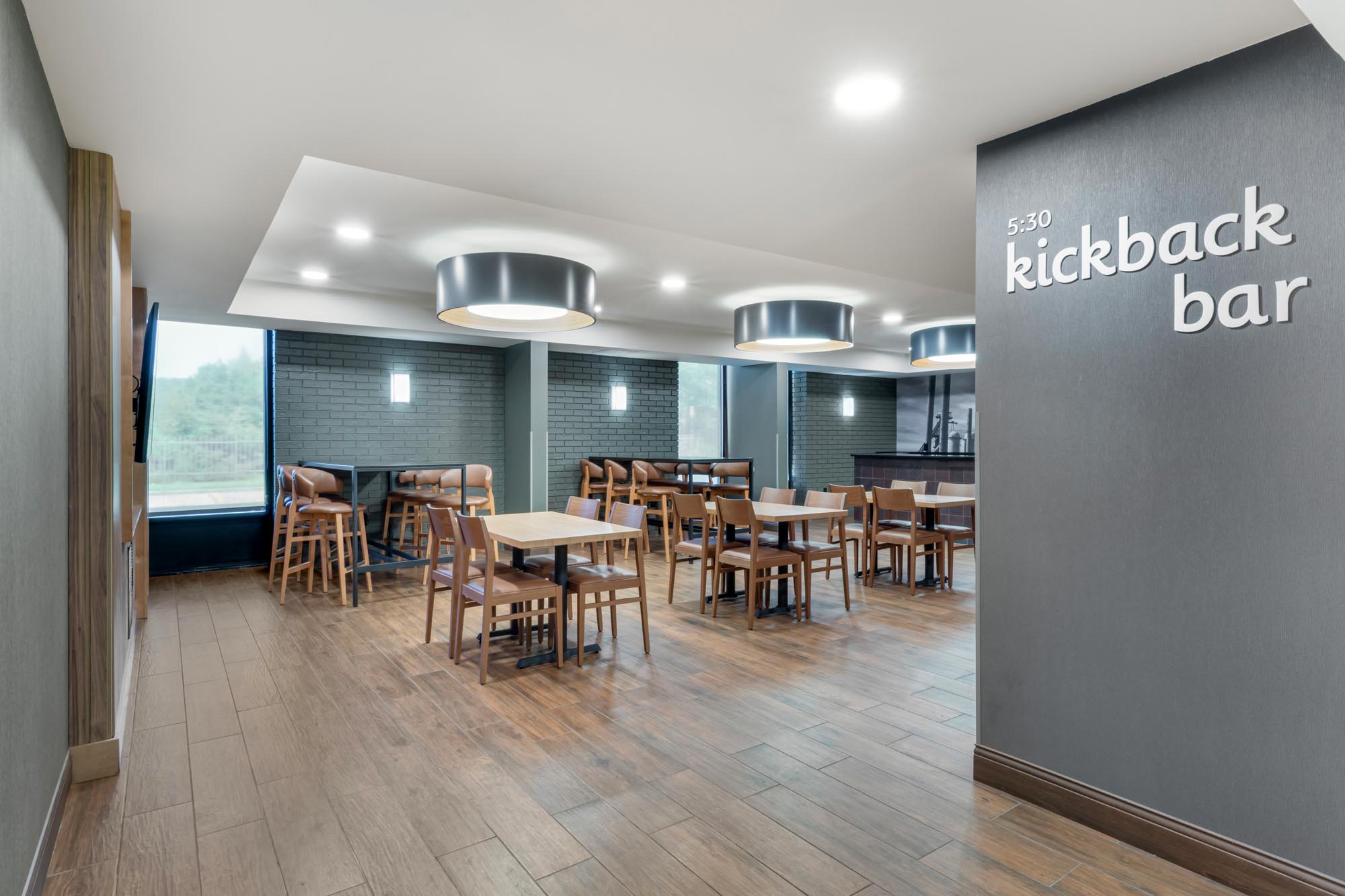 Drury Inn & Suites Birmingham Grandview - Kickback